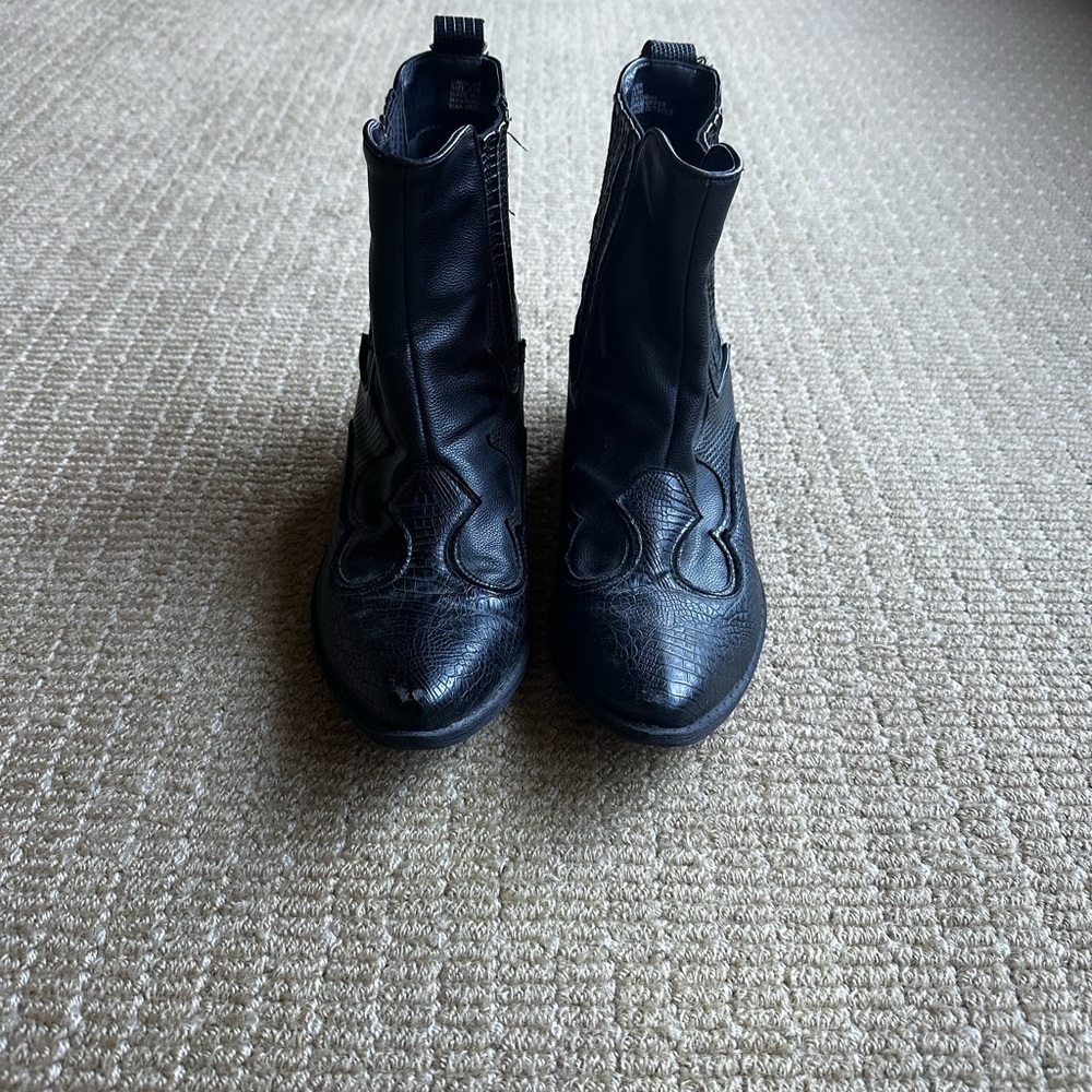 Coconuts by Matisse Black Ankle Booties